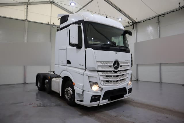 2016 MERCEDES-BENZ ACTROS