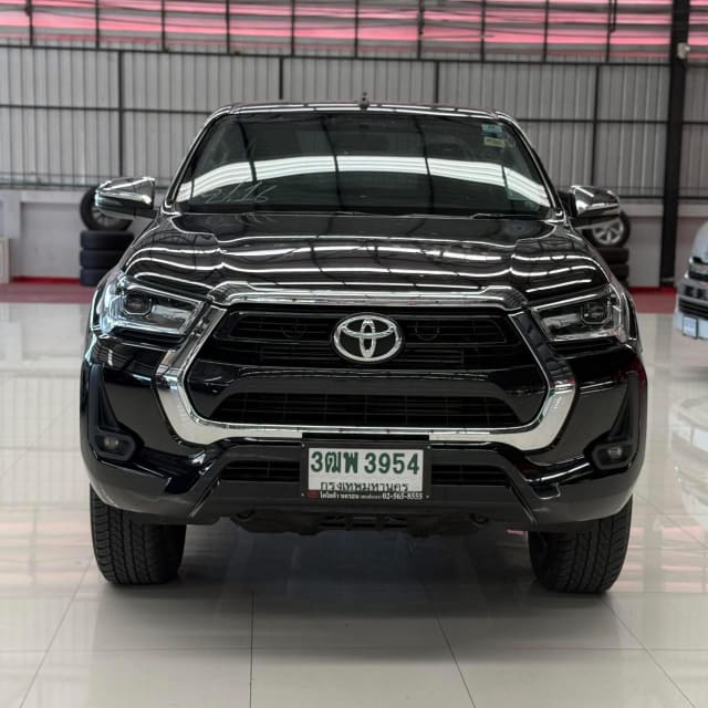 2022 TOYOTA Hilux