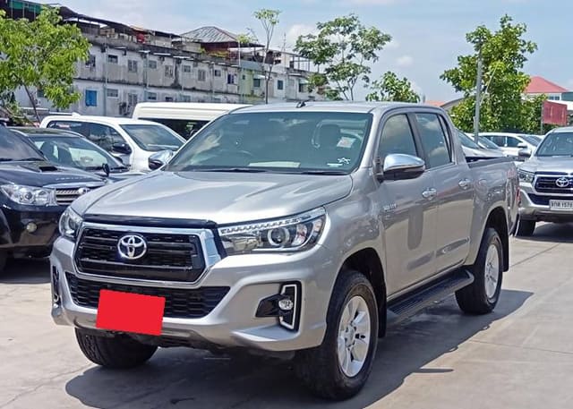 2019 TOYOTA Hilux