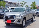 2019 TOYOTA Hilux
