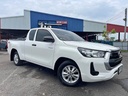 2022 TOYOTA Hilux
