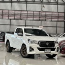 2019 TOYOTA Hilux