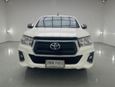 2019 TOYOTA Hilux
