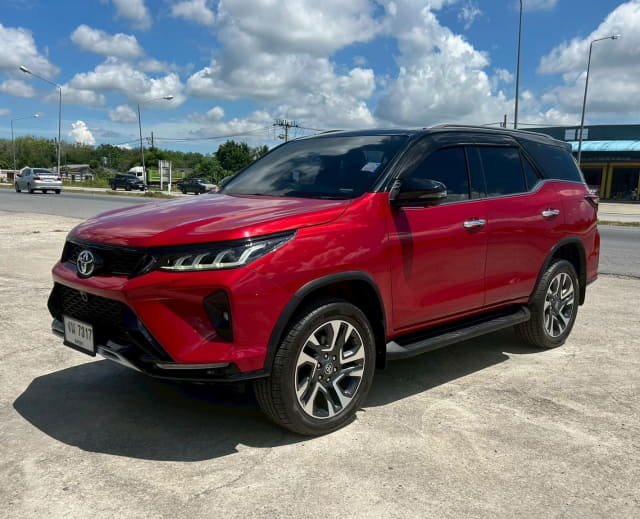 2021 TOYOTA Fortuner