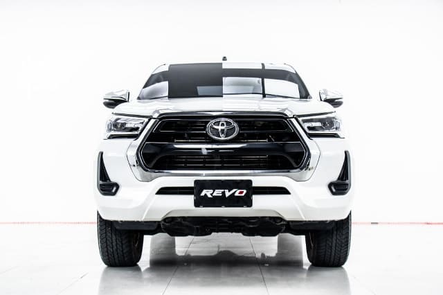 2022 TOYOTA Hilux