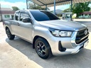 2022 TOYOTA Hilux