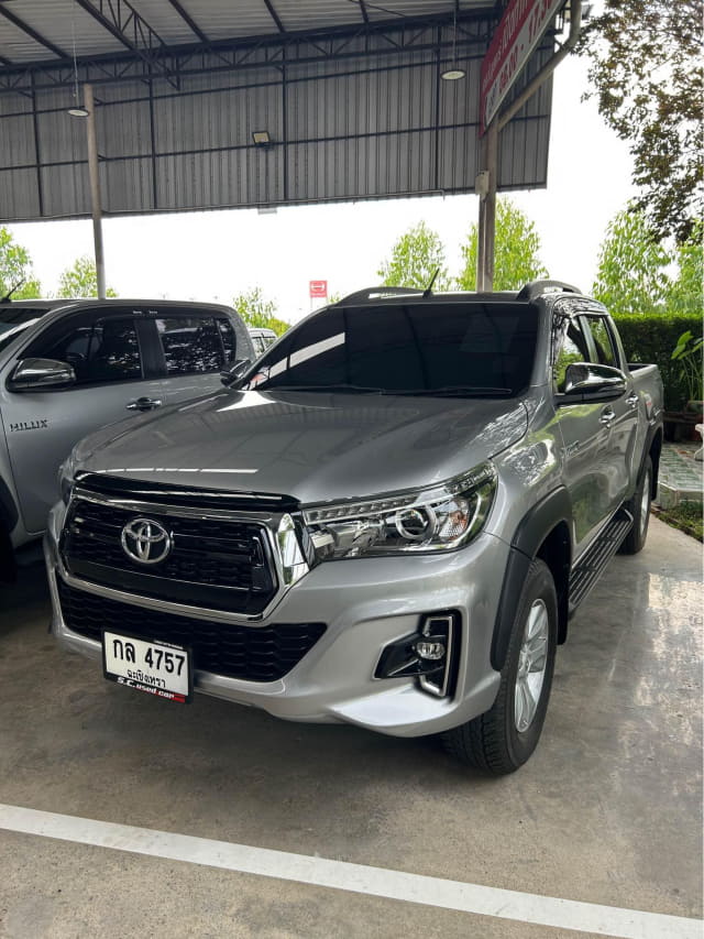 2020 TOYOTA Hilux