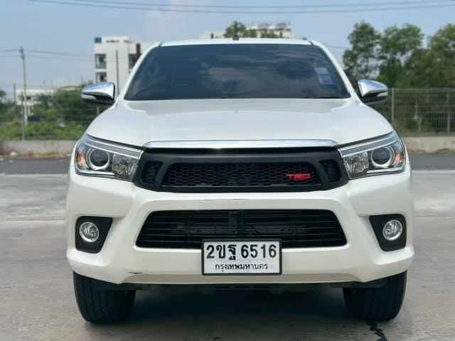 2017 TOYOTA Hilux
