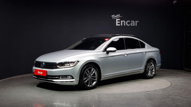 2018 VOLKSWAGEN Passat