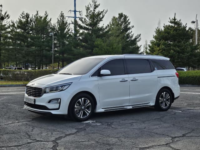 2019 KIA Carnival