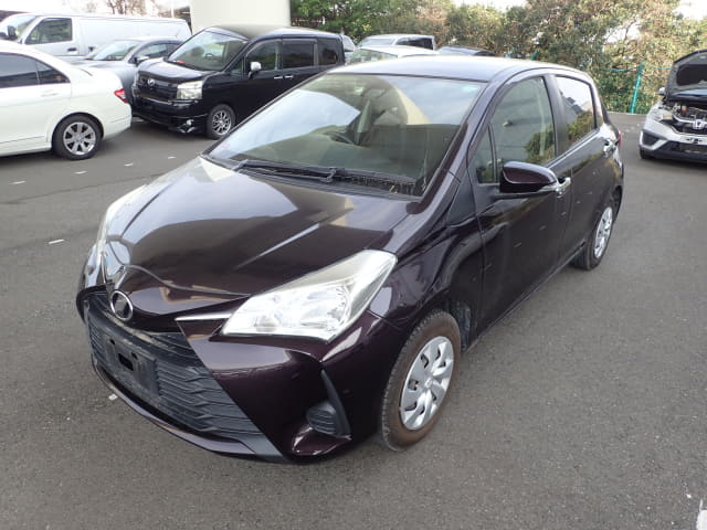 2018 TOYOTA Vitz