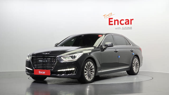 2018 Genesis EQ900