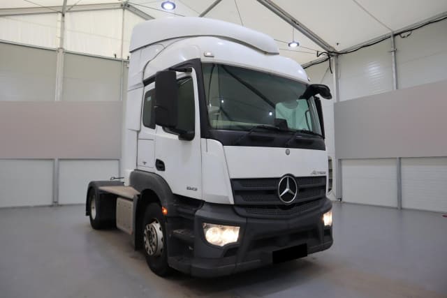 2016 MERCEDES-BENZ ACTROS