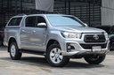 2019 TOYOTA Hilux