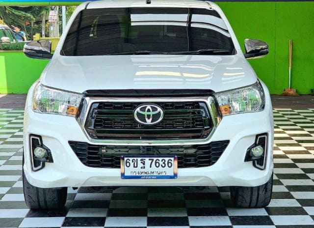 2019 TOYOTA Hilux