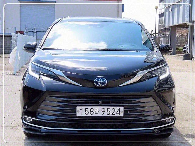 2021 TOYOTA Sienna