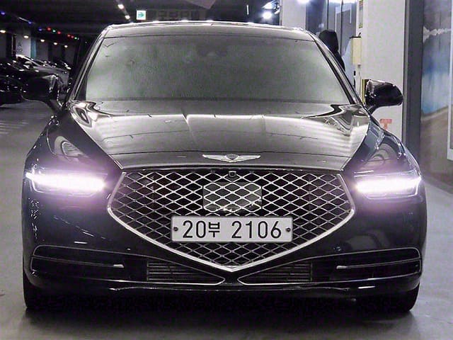 2019 Genesis G90