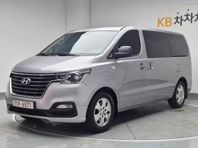 2019 HYUNDAI Grand Starex