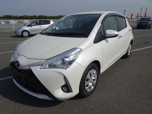 2019 TOYOTA Vitz