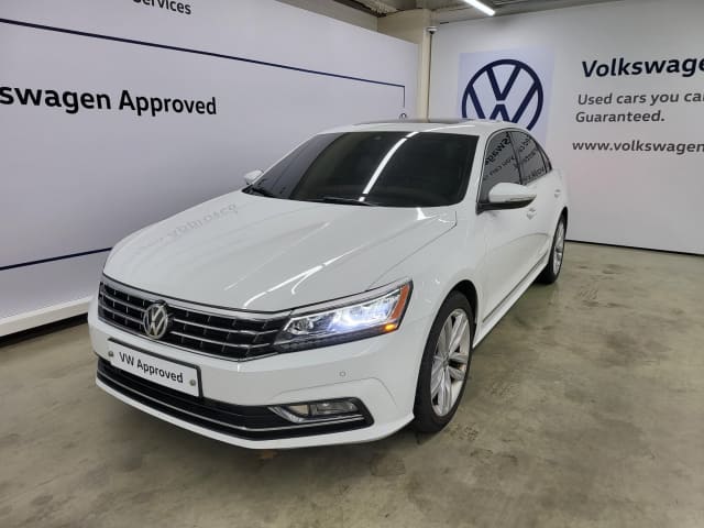 2018 VOLKSWAGEN Passat