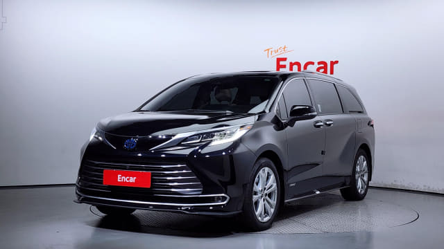 2021 TOYOTA Sienna