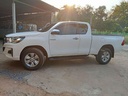 2019 TOYOTA Hilux