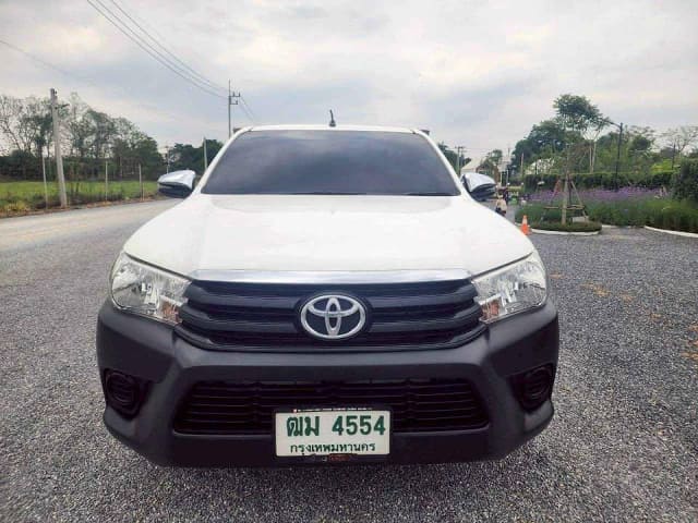 2018 TOYOTA Hilux