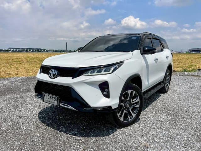 2021 TOYOTA Fortuner