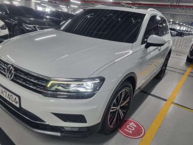 2020 VOLKSWAGEN Tiguan