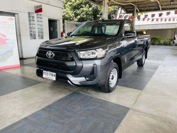 2024 TOYOTA Hilux