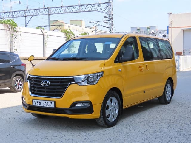 2020 HYUNDAI Grand Starex