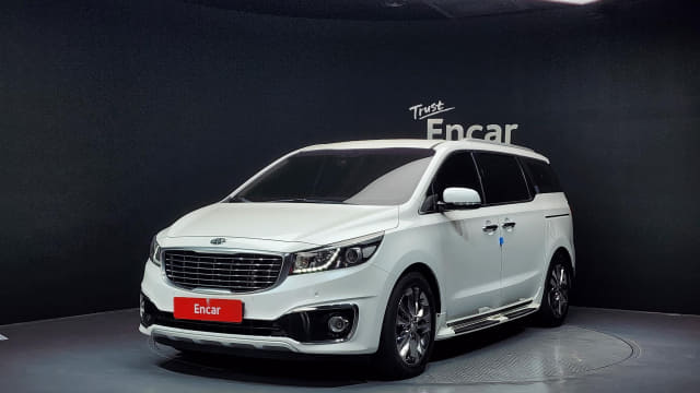 2017 KIA Carnival