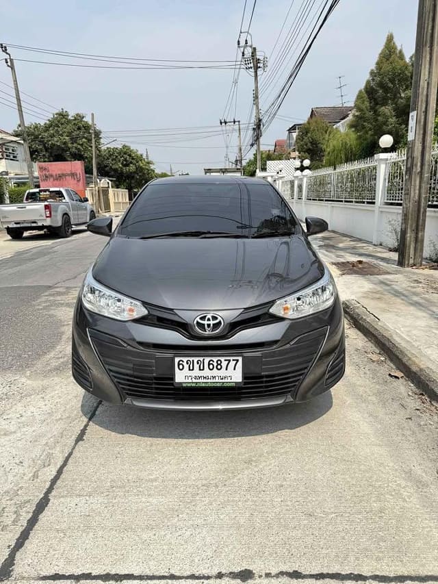 2019 TOYOTA Yaris