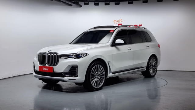 2022 BMW X7