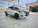 2017 TOYOTA Hilux