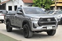 2022 TOYOTA Hilux