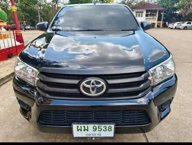 2018 TOYOTA Hilux