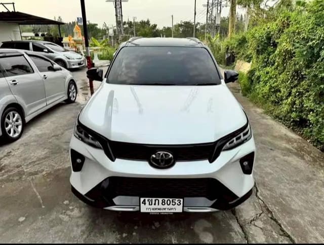 2023 TOYOTA Fortuner