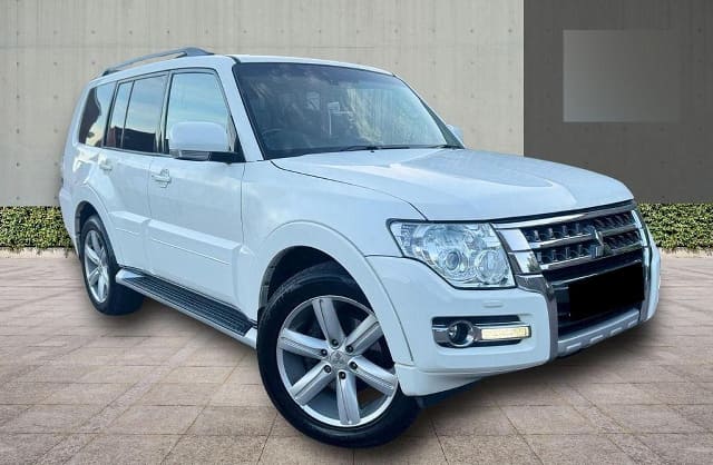 2016 MITSUBISHI Shogun