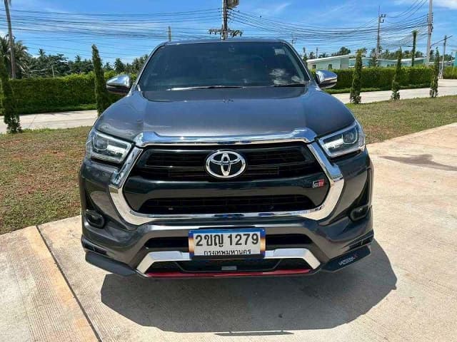 2022 TOYOTA Hilux