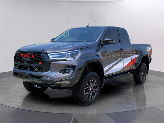 2019 TOYOTA Hilux