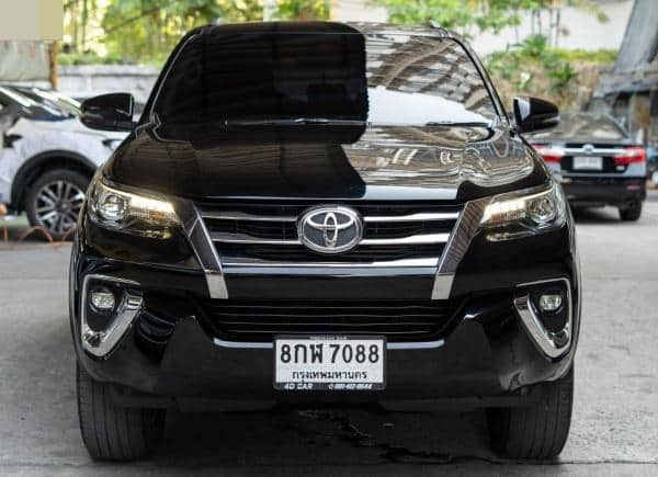 2019 TOYOTA Fortuner