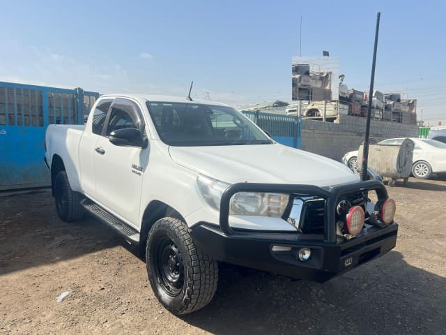 2020 TOYOTA Hilux