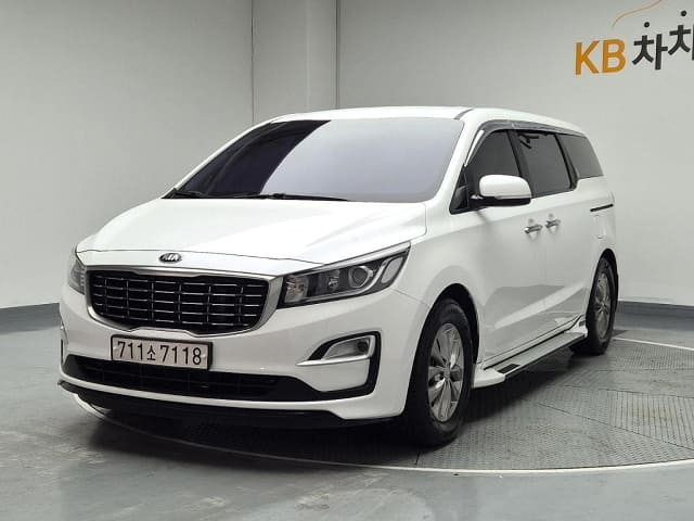 2019 KIA Carnival