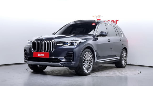 2022 BMW X7