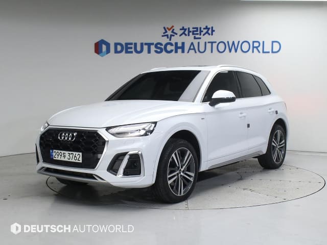 2021 AUDI Q5