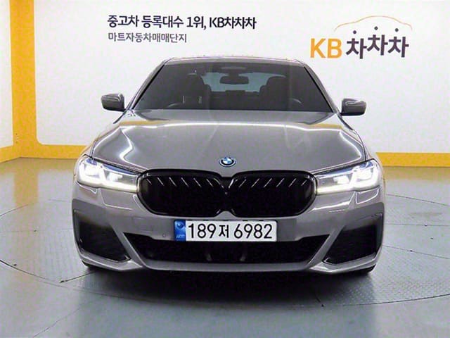 2022 BMW 5 Series