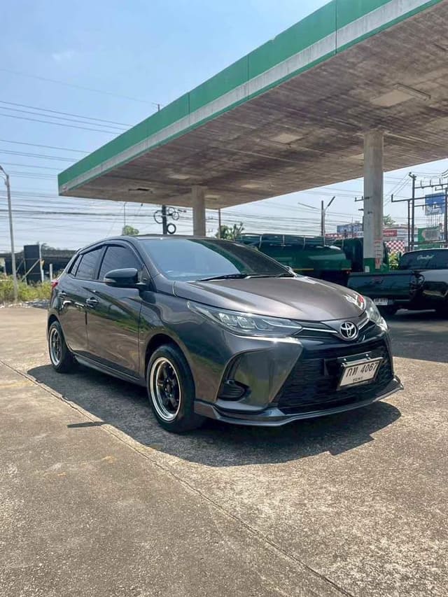 2020 TOYOTA Yaris