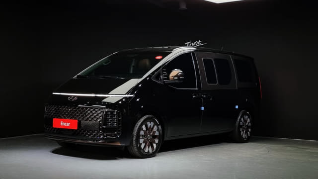 2022 HYUNDAI Staria