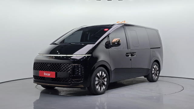 2024 HYUNDAI Staria